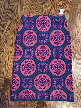 Maeve Anthropologie stretch knit floral print midi pencil skirt. Pull on NWT. XS